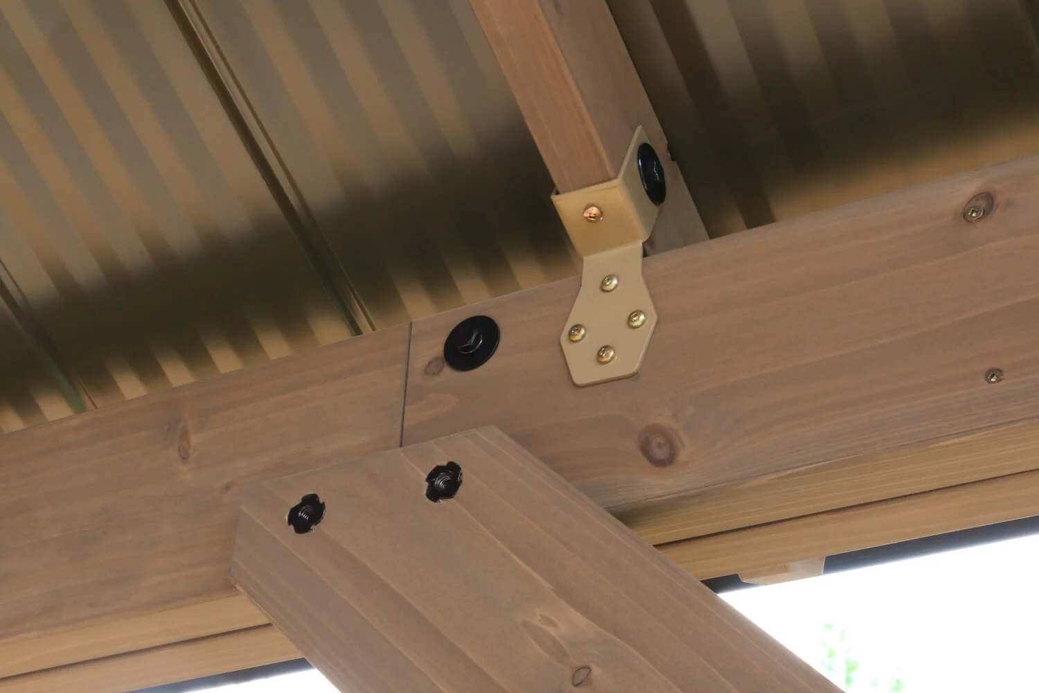 14 x 12 Wood Pavilion With Aluminum Roof - Image 6